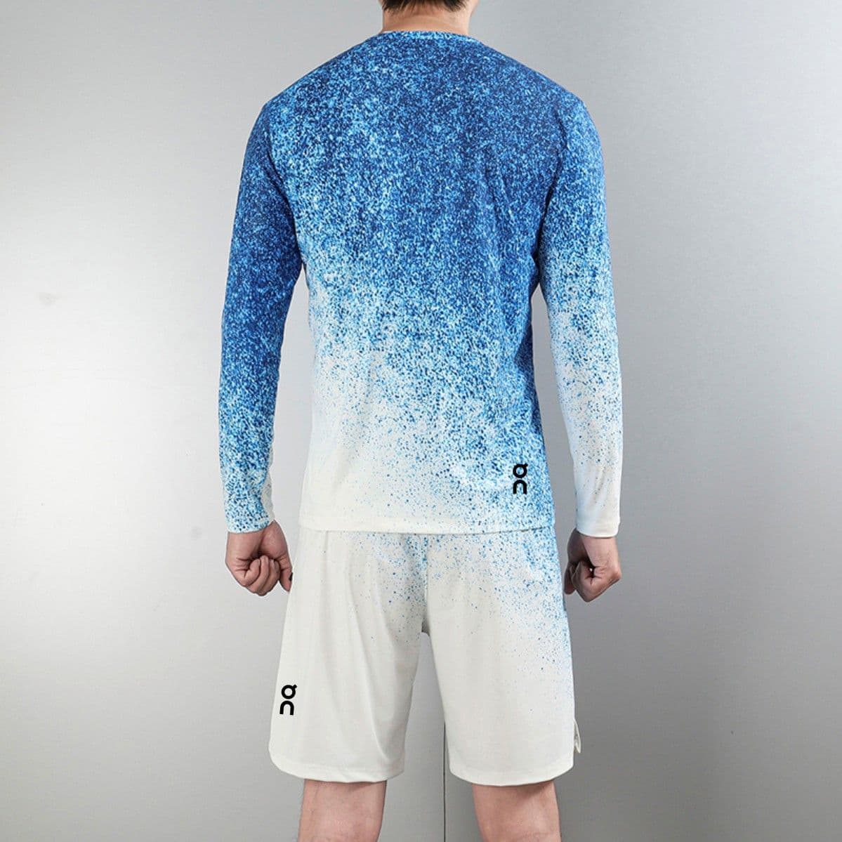 short and T-shirt with long sleeves thumbnail 4